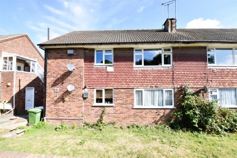 View Full Details for Valley Road, Erith